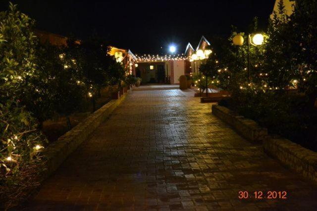 バレストラーテ Agriturismo Arabesqueヴィラ エクステリア 写真